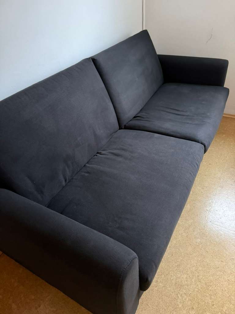 *Schlaf-Sofa*