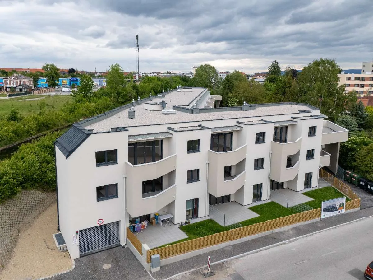 Neunkirchen - Erstbezug - lichtdurchflutete Dachgeschosswohnung mit traumhaftem Ausblick – pohled 2