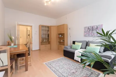 PROVISIONSFREI!! AB 1. AUGUST - Schöne voll möblierte und voll ausgestattete 2 Zimmer-Wohnung - nur privat! – Bild 3