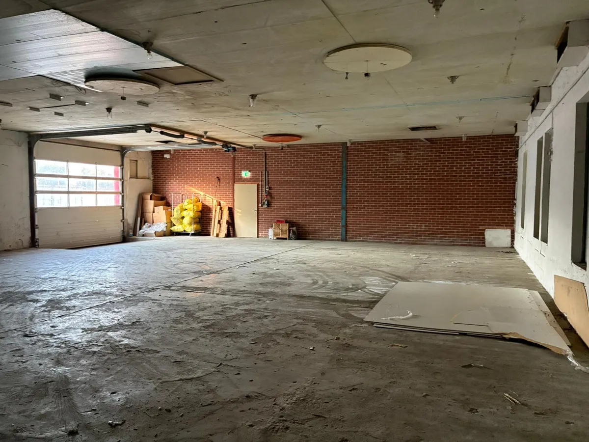 LAGERHALLE - Ansicht 2