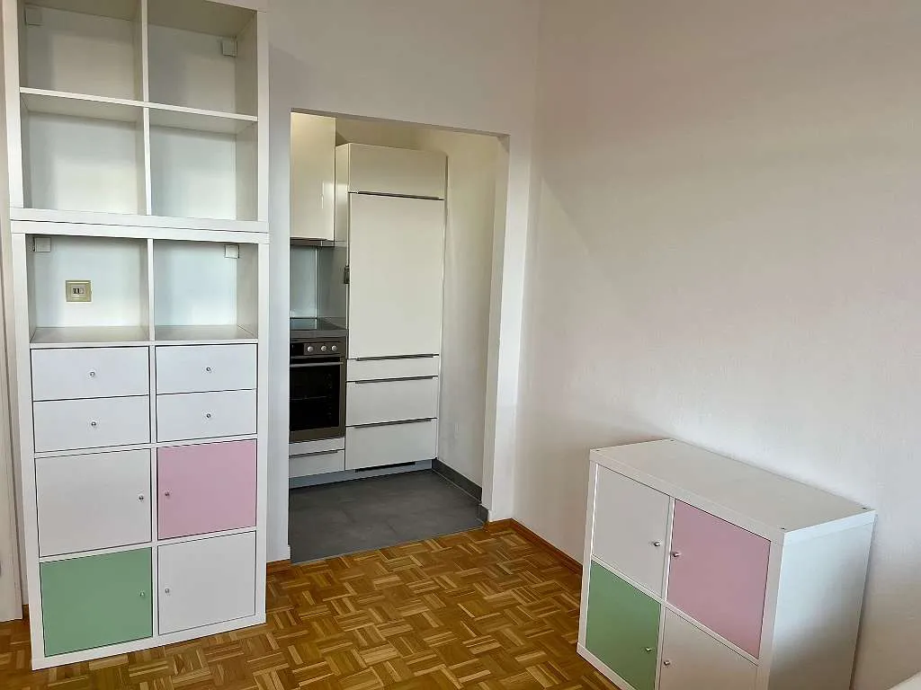 Provisionsfreie, vollmöblierte Garçonnière mit Loggia in Uni-Nähe - Ansicht 3