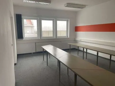 1-Zimmer-Gewerbeimmobilie mieten in Waidhofen an der Thaya – 200 m², € 8 – Bild 6 von 21