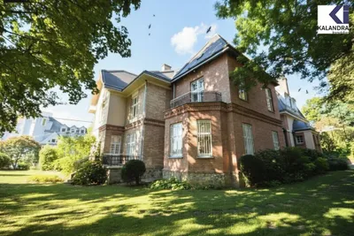 360 TOUR // LUXUS VILLENETAGE mit TERRASSE