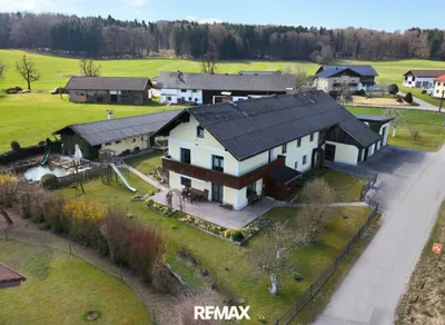 11-Zimmer-Gewerbeimmobilie kaufen in Braunau am Inn – 270 m², € 698.000 – Bild 1 von 40