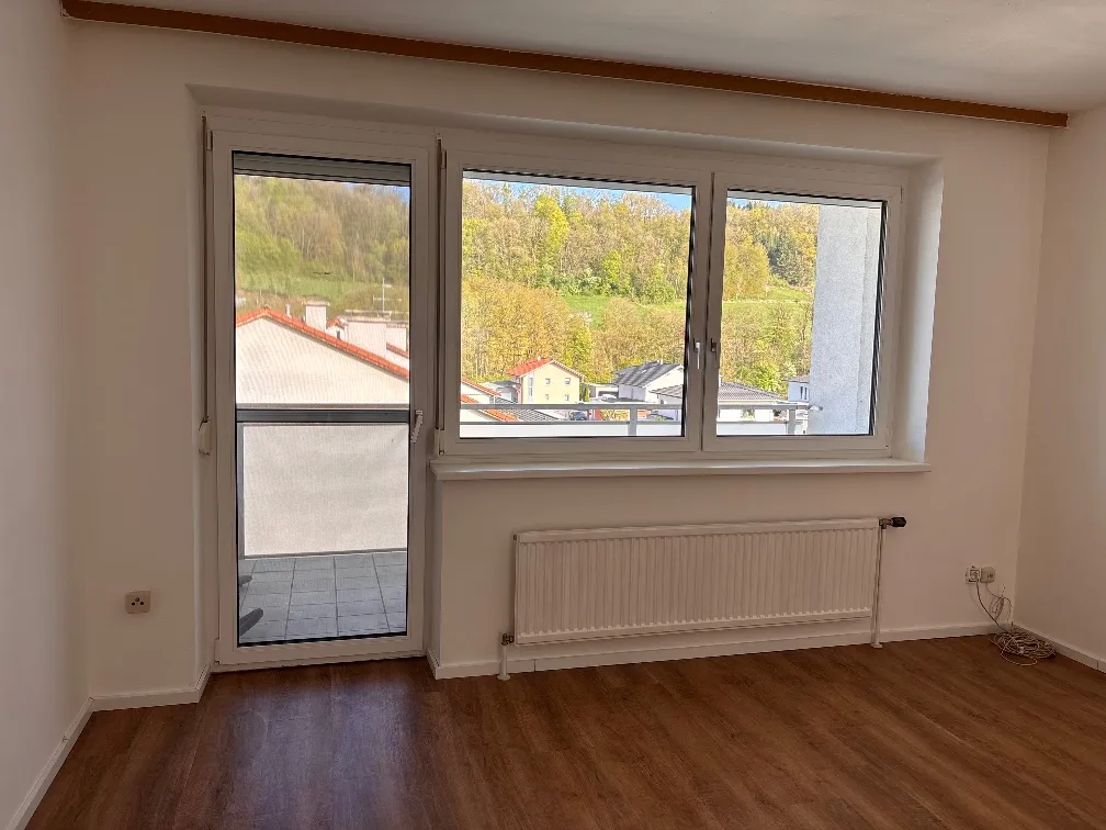 Viel Platz, frischer Look & sofort einziehen - 96 m² zum Wohlfühlen - Widok 2