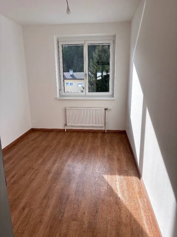Viel Platz, frischer Look & sofort einziehen - 96 m² zum Wohlfühlen - Widok 3