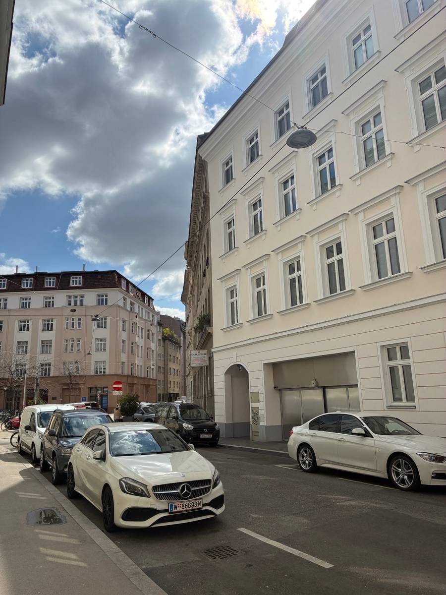 Wohnen auf hohem Niveau zwischen Augarten und Karmelitermarkt VERY lovely NEW RE-BUILT historical apartment close to U1 - Ansicht 3