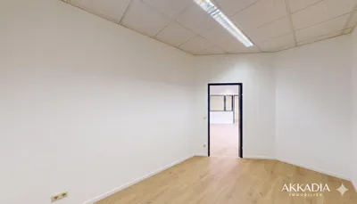 3-Zimmer-Gewerbeimmobilie mieten in Mödling – 143 m², € 2.259 – Bild 3 von 9