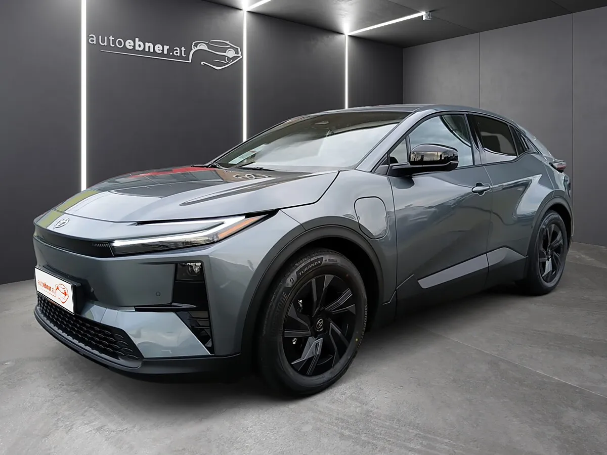 Toyota C-HR+