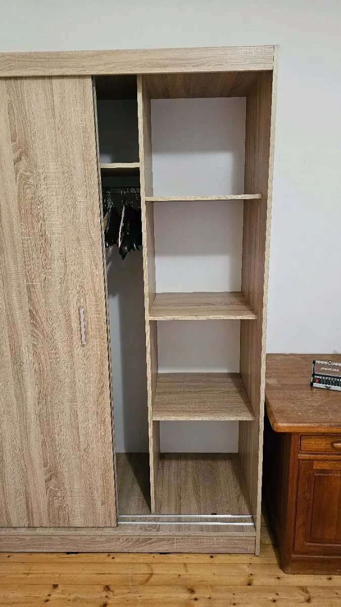 Kleiderschrank zu verschenken, € 0,- (1180 Wien)