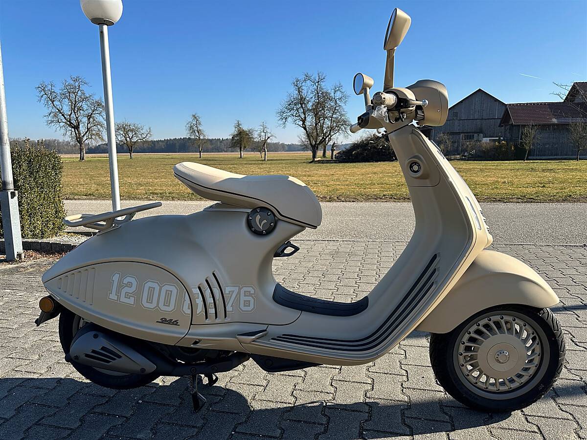 Vespa 946 Dragon AKTION