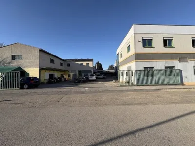 Gewerbeimmobilie kaufen in Mödling – 2 419 m², € 3.199.000 – Bild 1 von 18