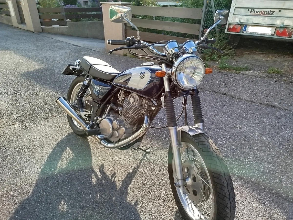 Yamaha SR