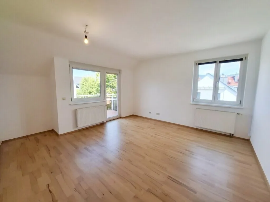 3 Zimmer Traumwohnung mit Balkon in Krummnussbaum - Ansicht 2
