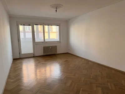 4-Zimmer-Wohnung mit Loggia und Einbauküche in 1160 Wien, 97m² - WG geeignet