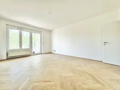 ERSTBEZUG NACH SANIERUNG | LOGGIATRAUM | LICHTDURCHFLUTETE, OPTIMAL-AUFGETEILTE 3 ZIMMER | TOPLAGE IN GRINZING – Bild 2