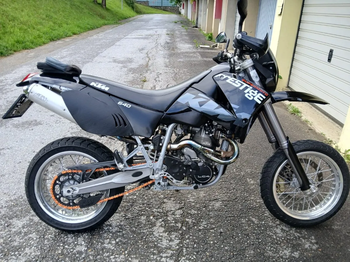 KTM 640
