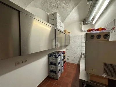 2-Zimmer-Gewerbeimmobilie kaufen in Innsbruck-Land – 135 m², € 190.000 – Bild 5 von 6