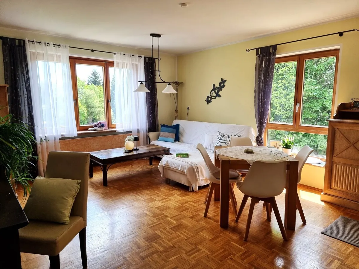 Viel Grün. Große Terrasse. 3 Garagenplätze. Nur 14 km bis Linz-Auhof. - Ansicht 3