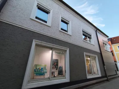 Gewerbeimmobilie kaufen in Grieskirchen – 538 m², € 449.900 – Bild 2 von 2