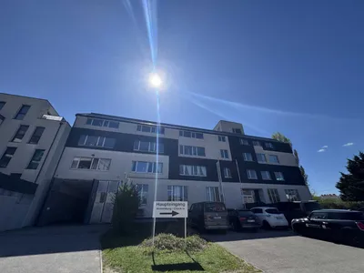 Gewerbeimmobilie mieten in Wien – 244 m², € 15 – Bild 1 von 18