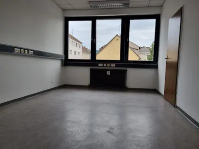5-Zimmer-Gewerbeimmobilie mieten in Steyr – 195 m², € 915 – Bild 7 von 11