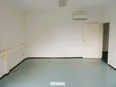 10-Zimmer-Gewerbeimmobilie mieten in Korneuburg – 653 m², € 2.500 – Bild 14 von 27