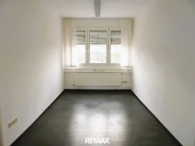 10-Zimmer-Gewerbeimmobilie mieten in Korneuburg – 653 m², € 2.500 – Bild 17 von 27