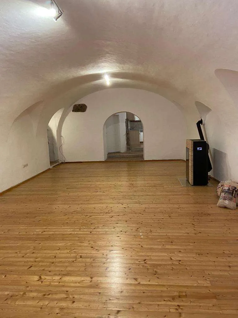 Schöne Altbauwohnung zu vermieten! - Ansicht 2