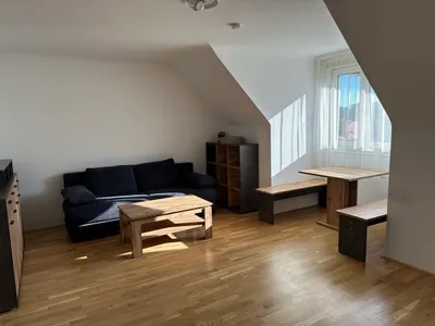 Zwei Zimmer Dachgeschoss Gemeindewohnung (Direktvergabe)
