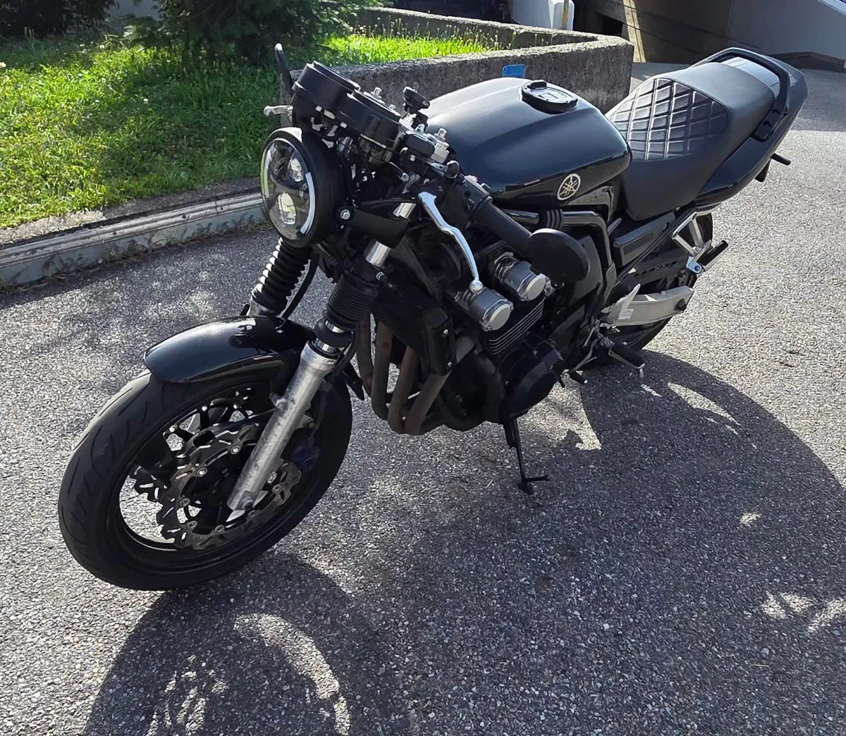Yamaha FZS