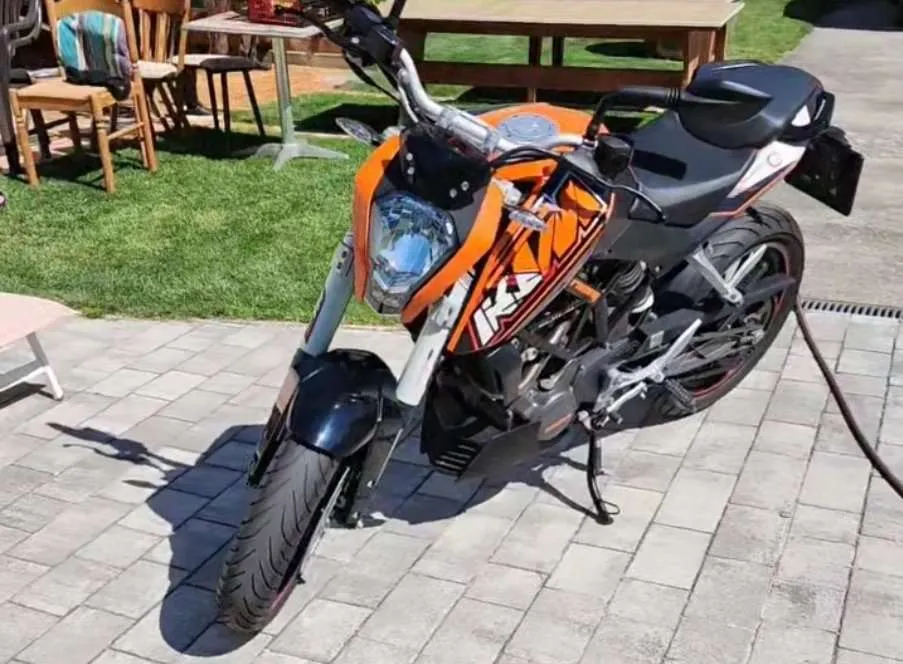 KTM Duke