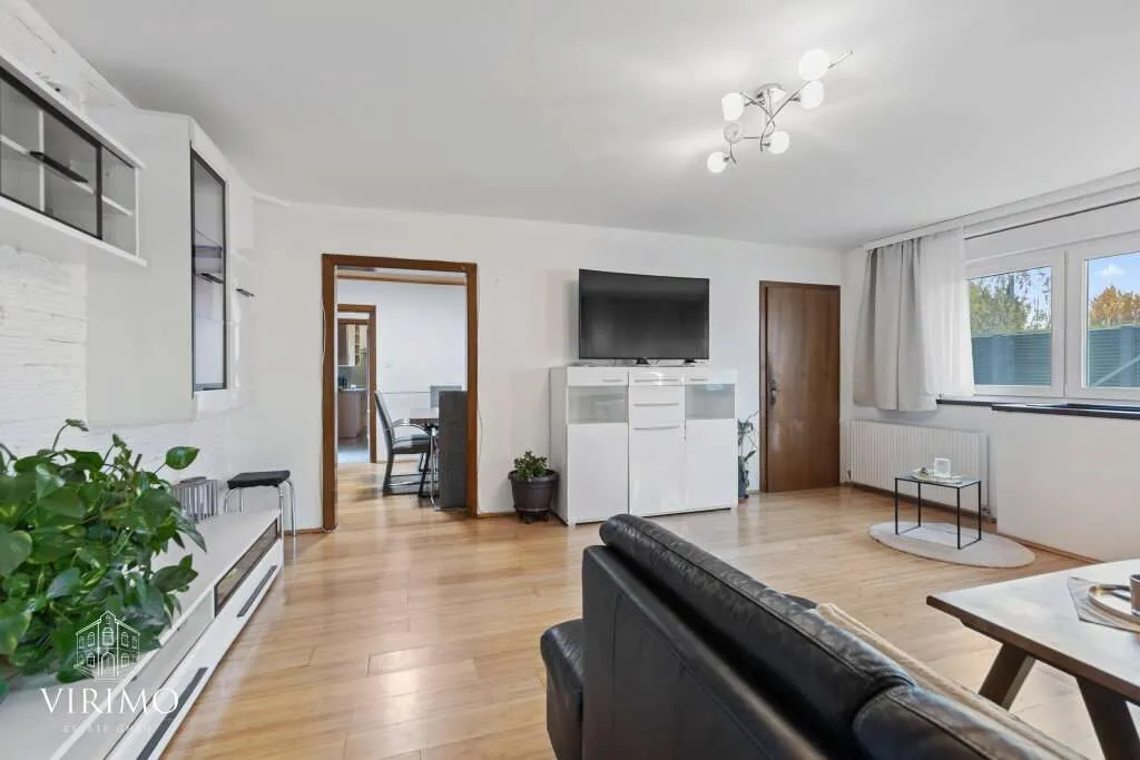 Raumwunder in Laakirchen: Großzügiges Wohnhaus mit Garten, Doppelgarage & vielseitigen Nutzungsmöglichkeiten – pohled 3