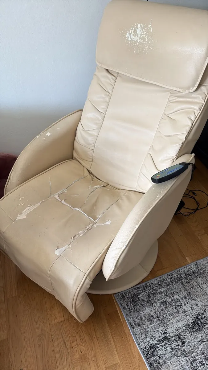 Zu verschenken: Relaxsessel / Massagesessel - Sofas / Sessel