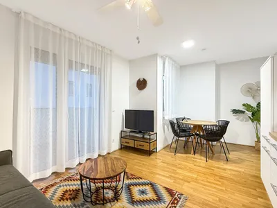 Miete: 2-Zimmer Wohnung im 6. Liftgeschoss mit zwei Balkonen: Komplett möbliert und bezugsfertig | 1100 Wien – Bild 3
