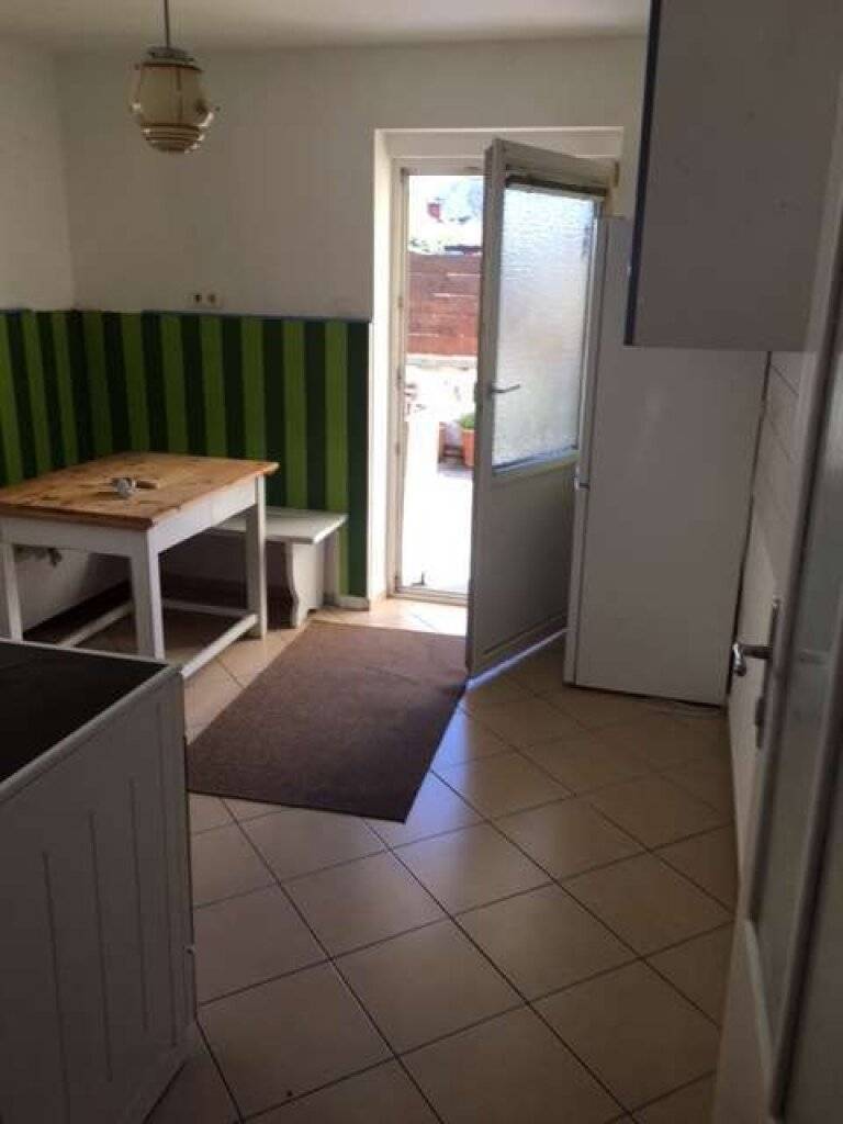 Charmantes Landhaus in Gutenstein, 200m², 8 Zimmer, Garten, renovierungsbedürftig! Jetzt preisreduziert!! - Ansicht 3
