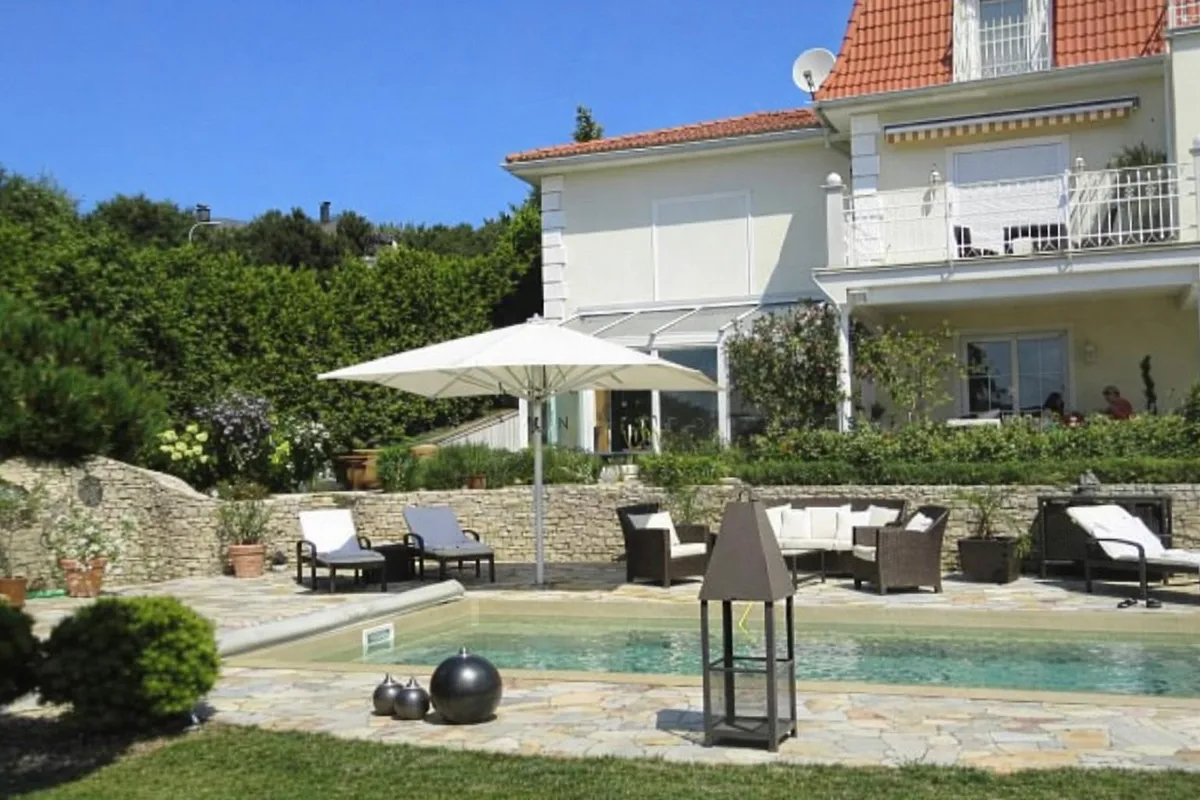 Villa am Ölberg - Ansicht 2