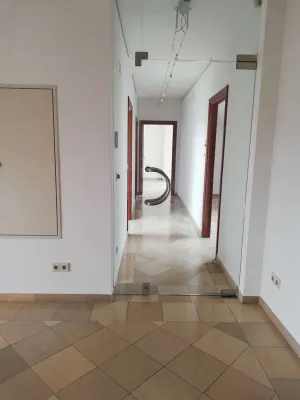 4-Zimmer-Gewerbeimmobilie mieten in Wiener Neustadt – 83 m², € 1.440 – Bild 12 von 12