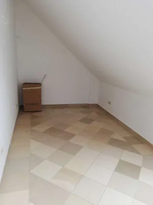 4-Zimmer-Gewerbeimmobilie mieten in Wiener Neustadt – 83 m², € 1.440 – Bild 9 von 12