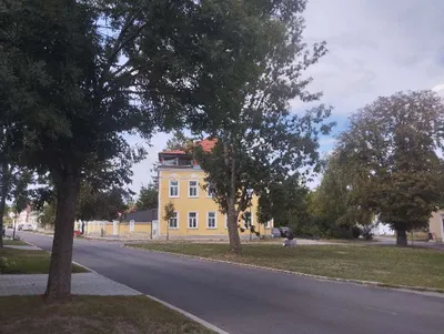 4-Zimmer-Wohnung kaufen in Gänserndorf – 200 m², € 300.000 – Bild 2 von 17