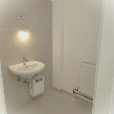 Gewerbeimmobilie kaufen in Baden – 59 m², € 250.000 – Bild 11 von 21