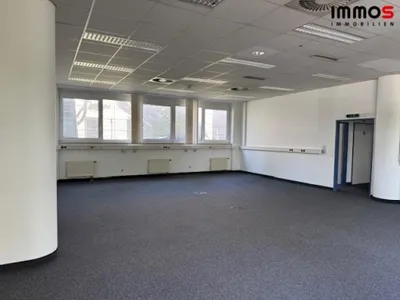 Gewerbeimmobilie mieten in Linz – 150 m², € 1.229 – Bild 8 von 23