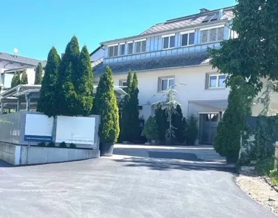 19-Zimmer-Gewerbeimmobilie kaufen in Feldkirchen – 641 m², € 998.000 – Bild 6 von 61