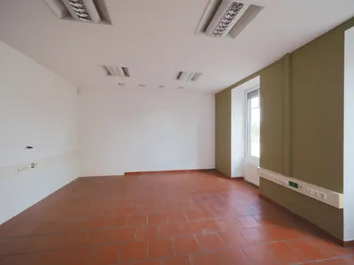 13-Zimmer-Gewerbeimmobilie mieten in Mödling – € 2.856 – Bild 6 von 28