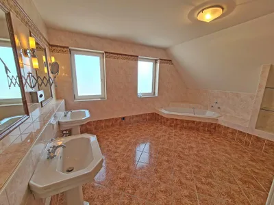 7-Zimmer-Gewerbeimmobilie mieten in Korneuburg – 279 m², € 1.980 – Bild 13 von 27