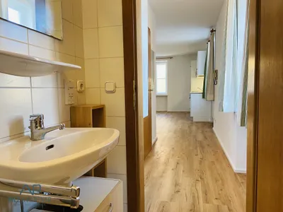 1-Zimmer-Wohnung mieten in Hallein – 37 m², € 520 – Bild 3 von 4