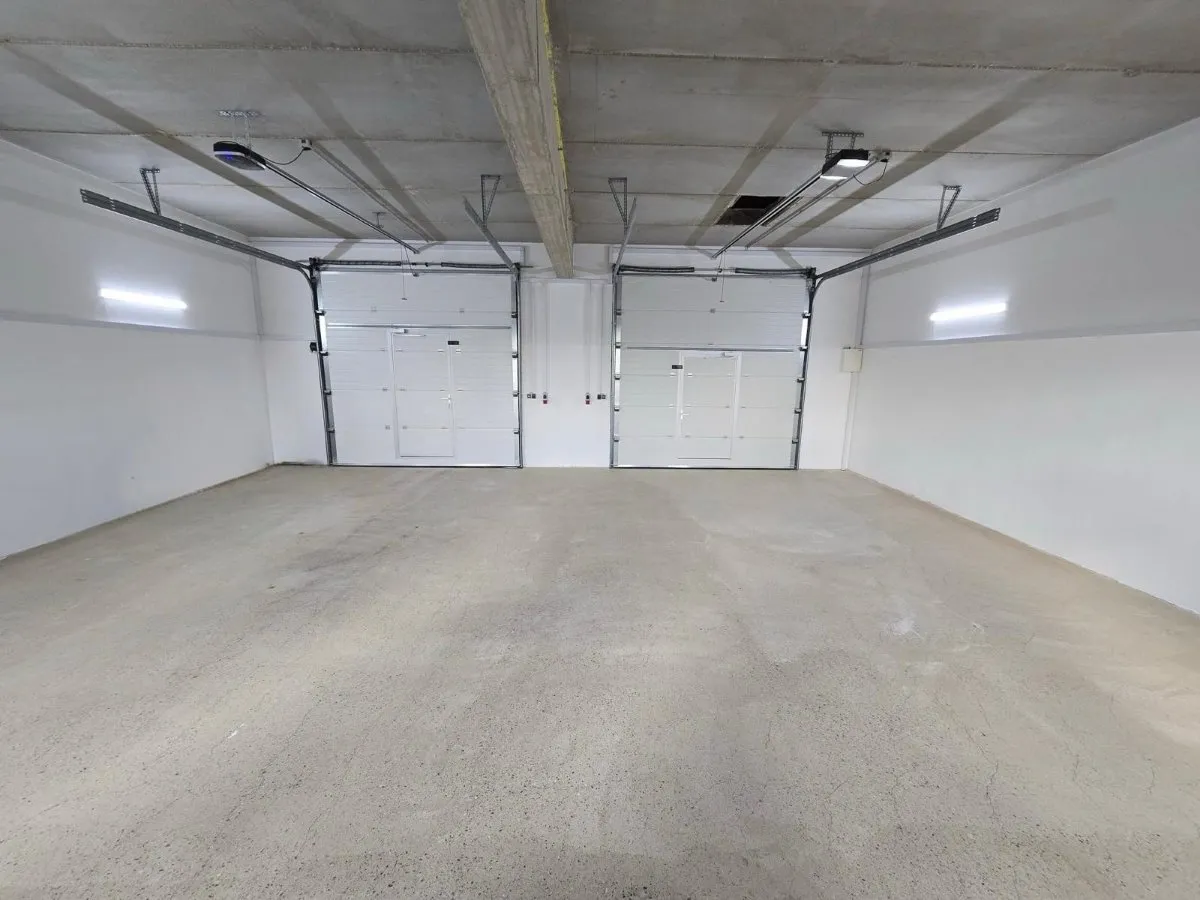 Neue Garage/ Lagerhalle mit großer Außenfläche - Ansicht 3