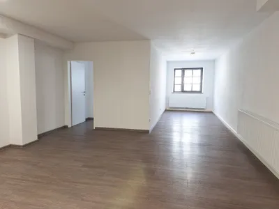 4-Zimmer-Wohnung mieten in Kufstein – 125,02 m², € 1.898 – Bild 2 von 6