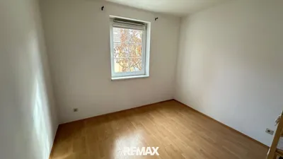 3-Zimmer-Wohnung kaufen in Baden – 71 m², € 244.000 – Bild 9 von 16