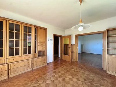 5-Zimmer-Haus kaufen in Linz Land – 726 m², € 450.000 – Bild 8 von 14